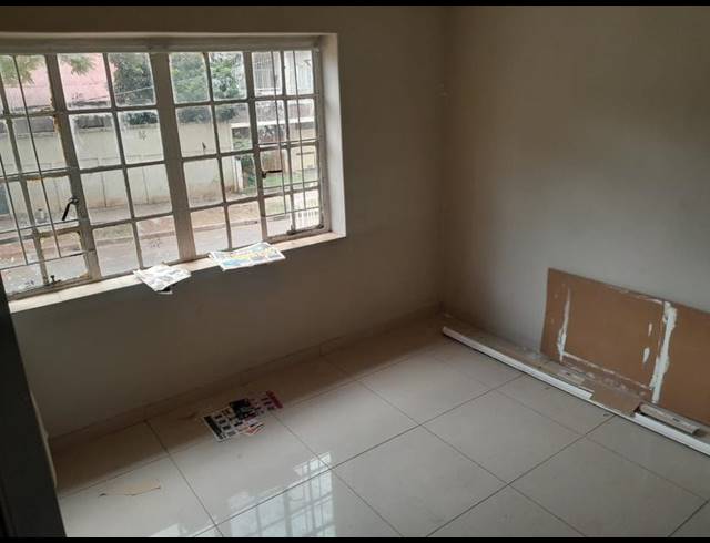 2 BEDROOM APARTMENT FOR SALE IN YEOVILLE